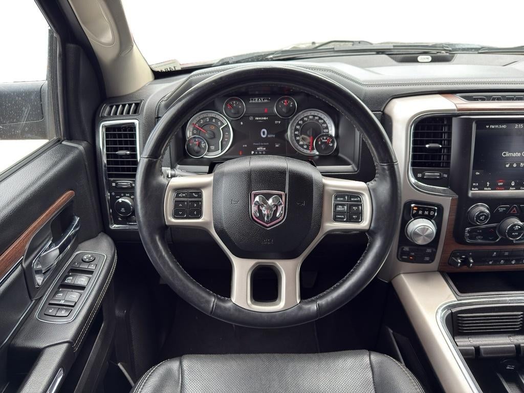 2018 RAM 1500 Laramie Crew Cab 4x4 5'7" Box