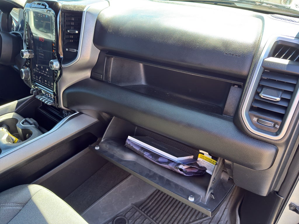 2023 RAM 1500 Big Horn Crew Cab 4x4 5'7" Box
