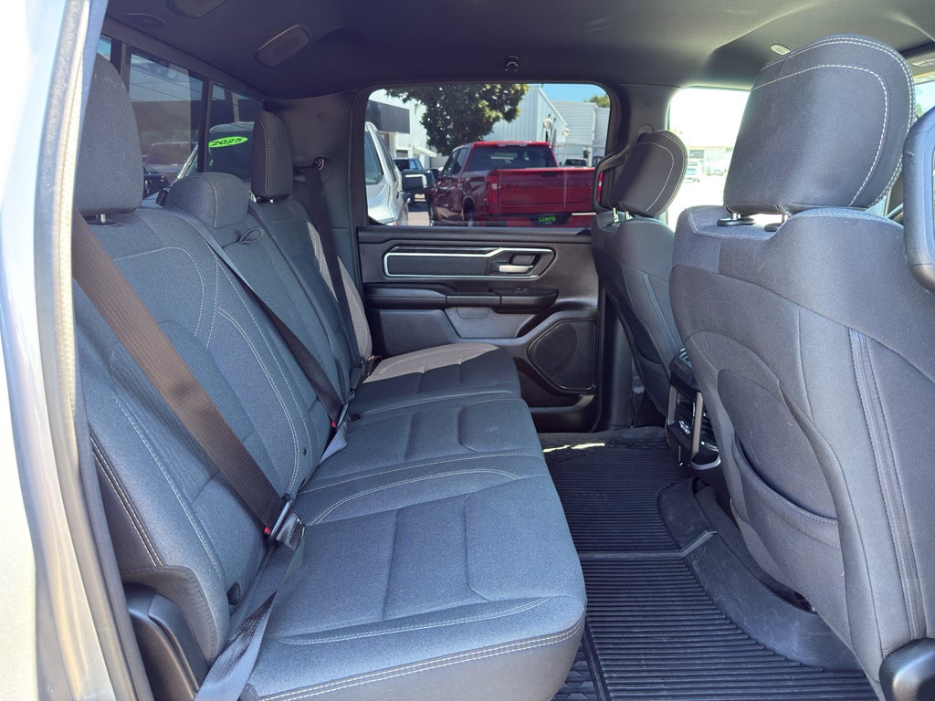 2023 RAM 1500 Big Horn Crew Cab 4x4 5'7" Box