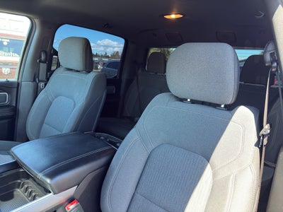 2023 RAM 1500 Big Horn Crew Cab 4x4 5'7" Box