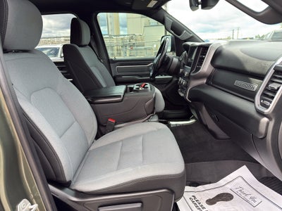 2021 RAM 1500 Big Horn Crew Cab 4x4 5'7" Box
