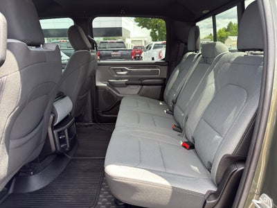2021 RAM 1500 Big Horn Crew Cab 4x4 5'7" Box