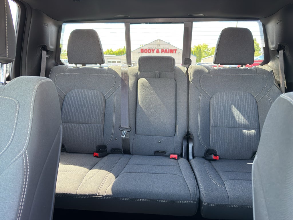 2023 RAM 1500 Big Horn Crew Cab 4x4 5'7" Box