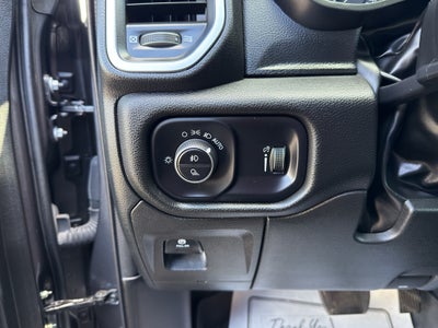 2023 RAM 1500 Big Horn Crew Cab 4x4 5'7" Box