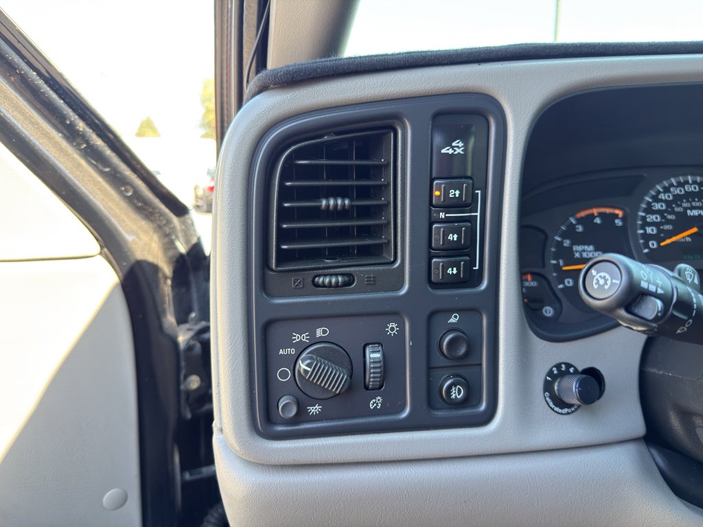 2004 Chevrolet Silverado 3500 HD SRW LT