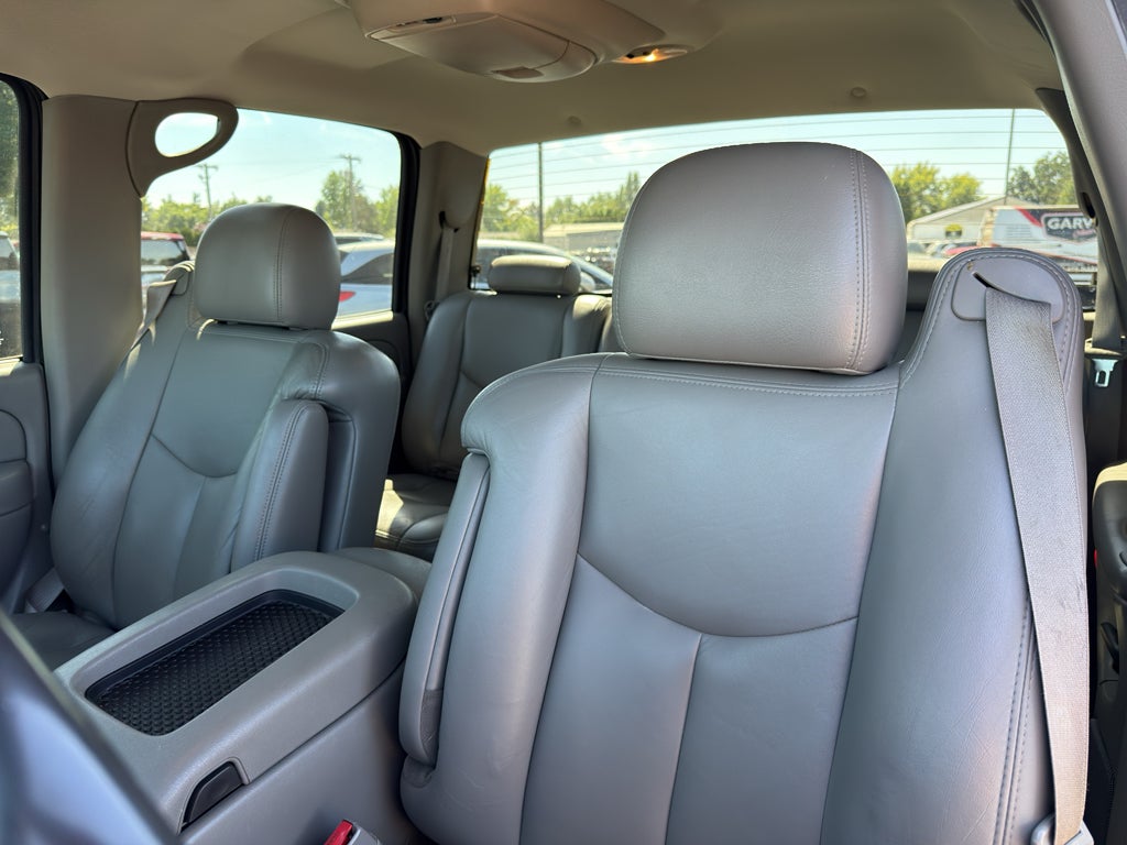 2004 Chevrolet Silverado 3500 HD SRW LT