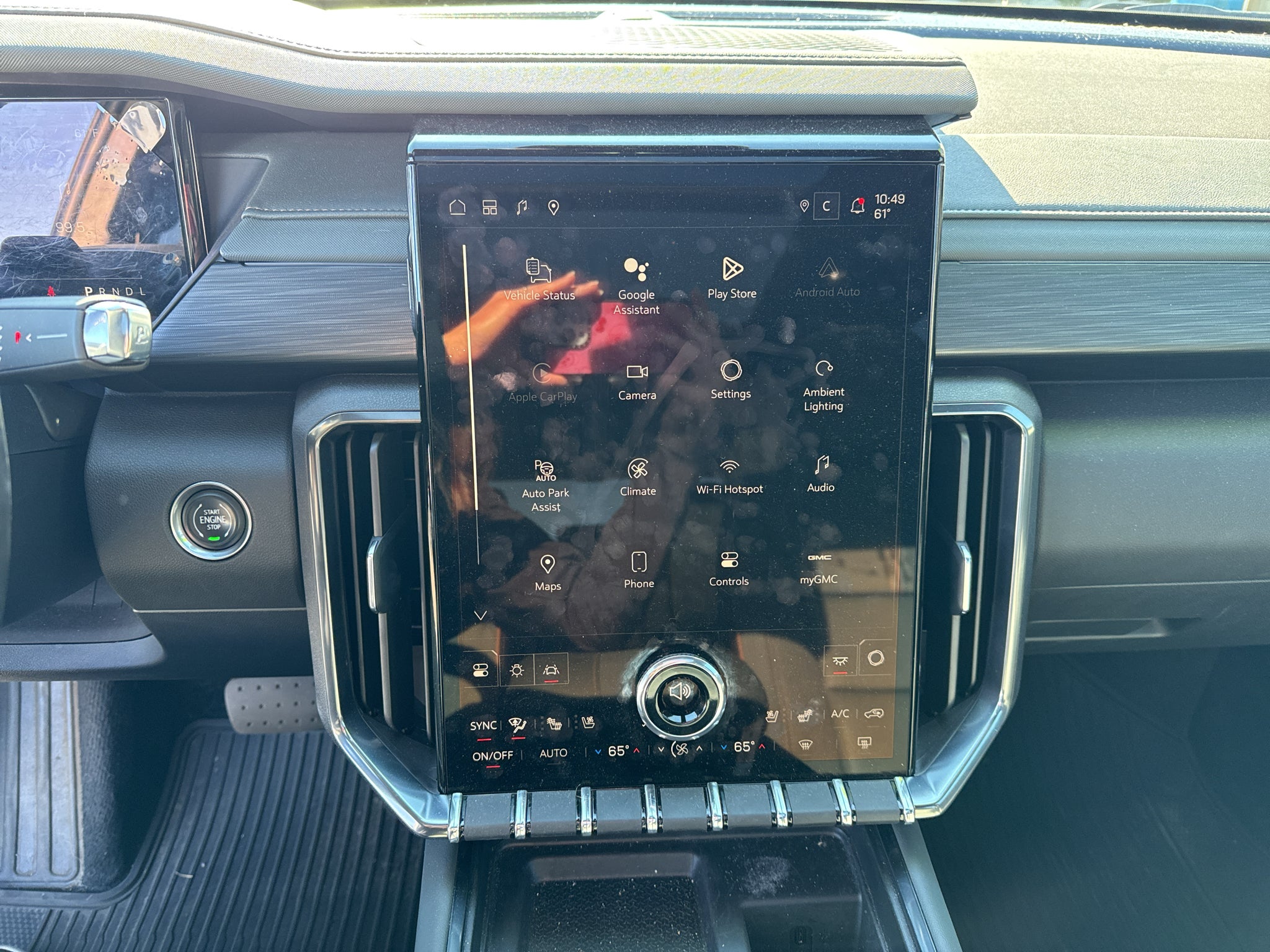 2024 GMC Acadia AT4
