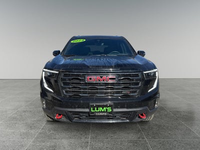 2024 GMC Acadia AT4