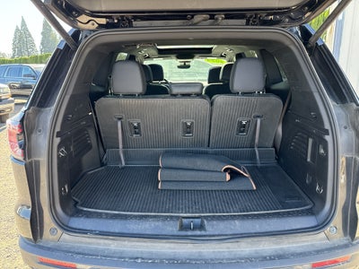 2024 GMC Acadia AT4
