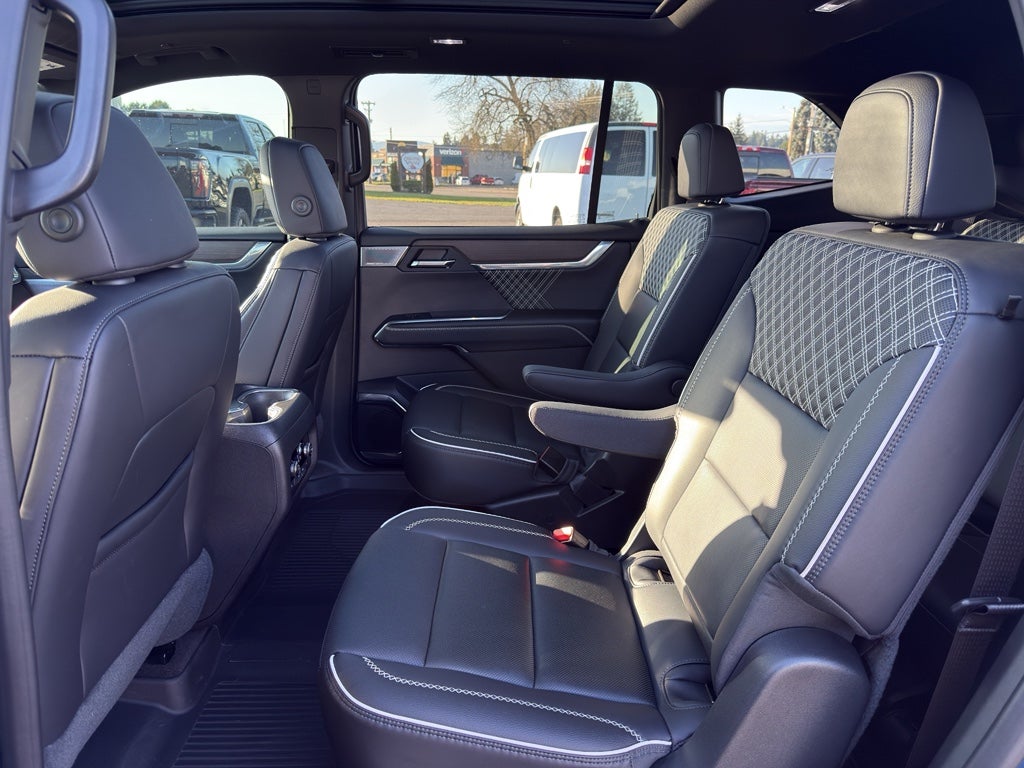 2025 GMC Acadia Denali