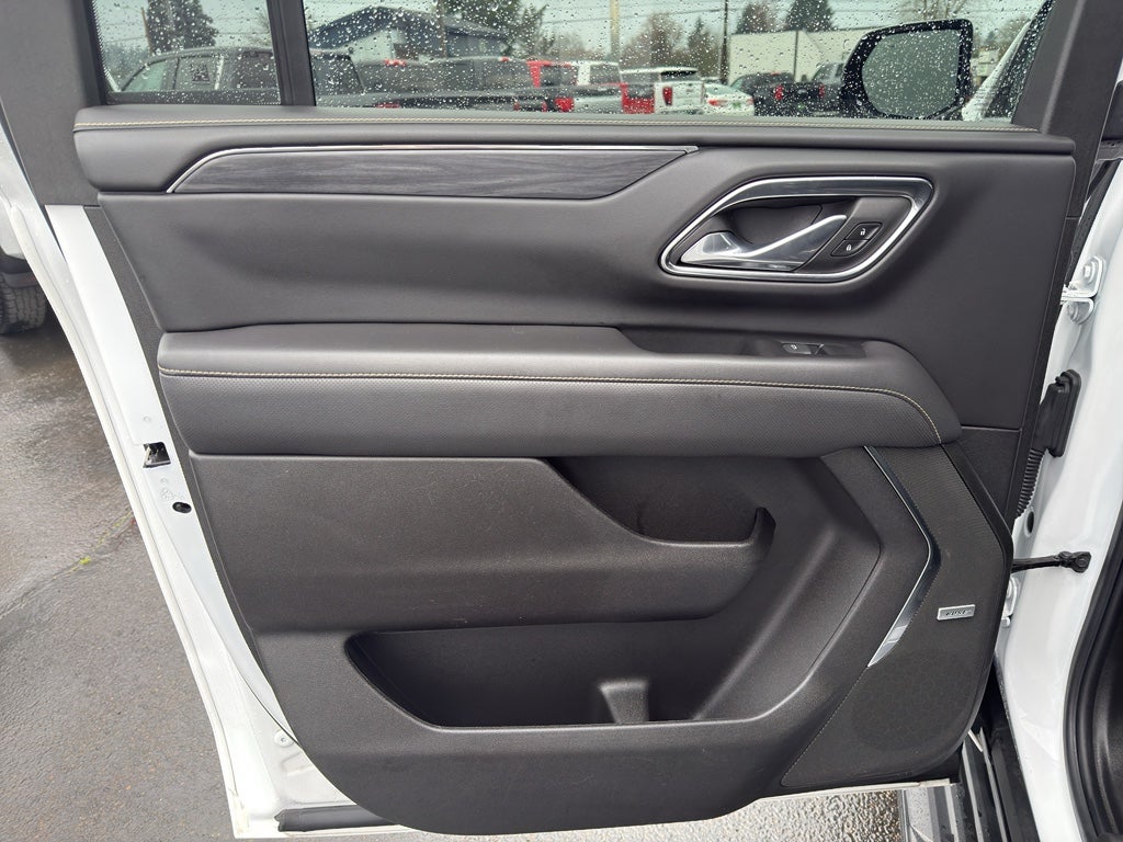 2023 GMC Yukon XL SLT