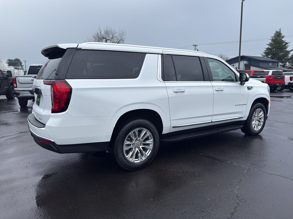 2023 GMC Yukon XL SLT