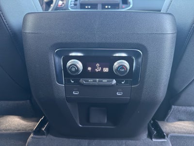 2024 GMC Yukon XL AT4