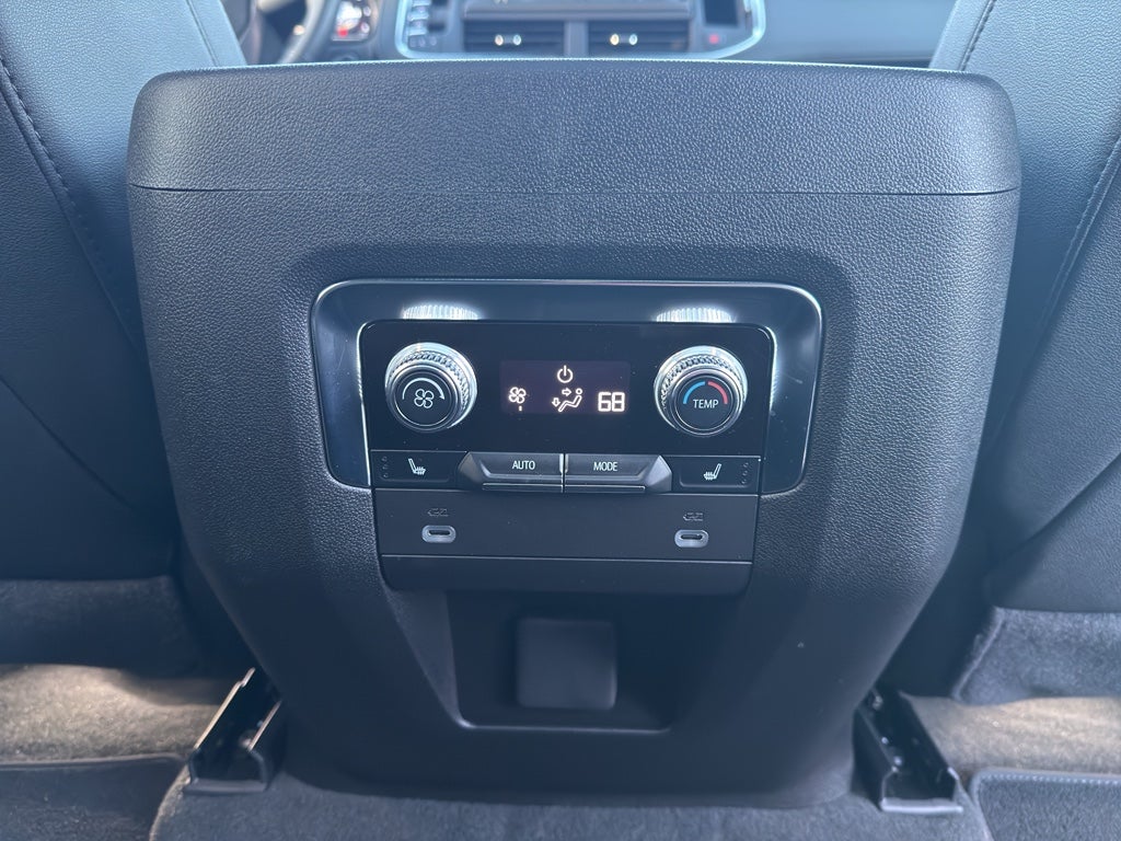 2024 GMC Yukon XL AT4