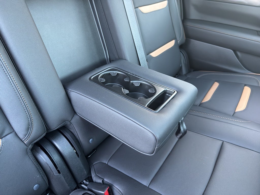 2024 GMC Yukon XL AT4