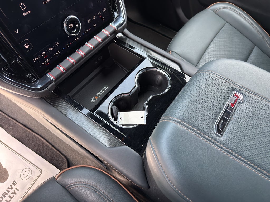 2025 GMC Yukon XL AT4