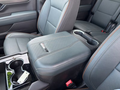 2025 GMC Yukon XL AT4
