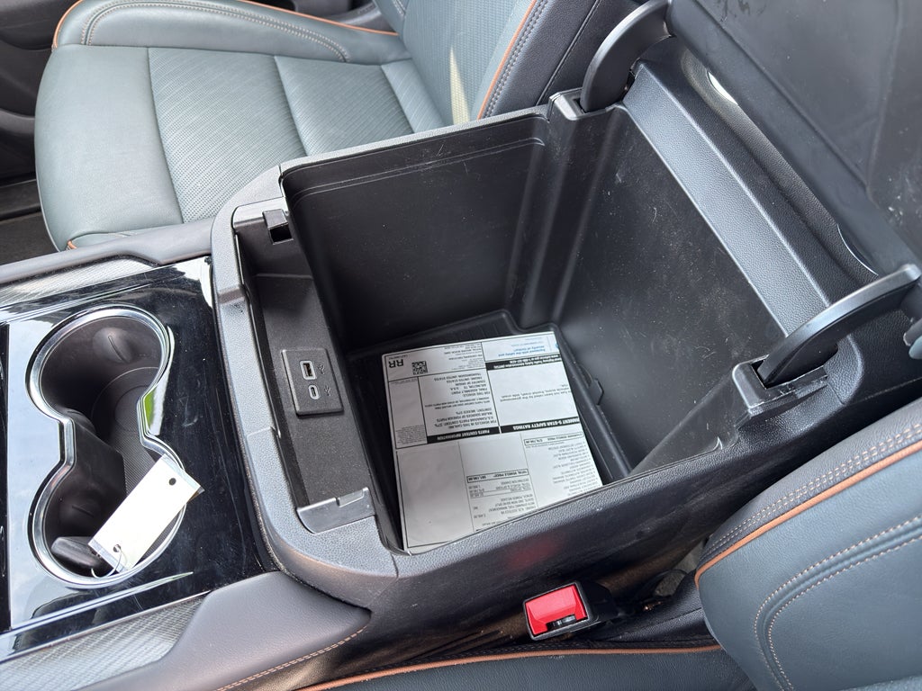 2025 GMC Yukon XL AT4