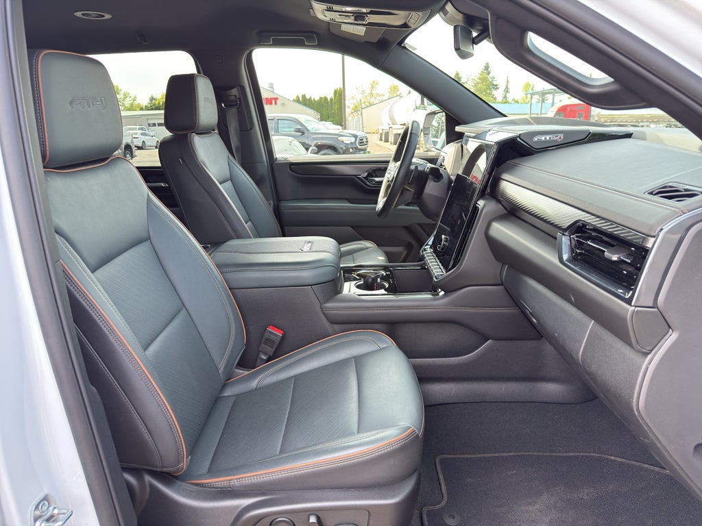 2025 GMC Yukon XL AT4