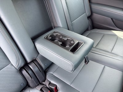 2025 GMC Yukon XL AT4