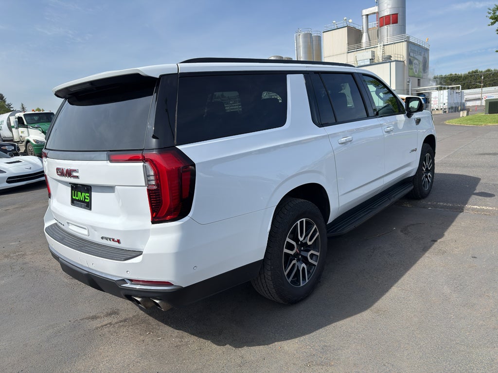 2025 GMC Yukon XL AT4
