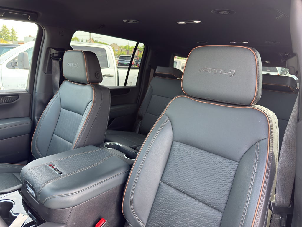 2025 GMC Yukon XL AT4