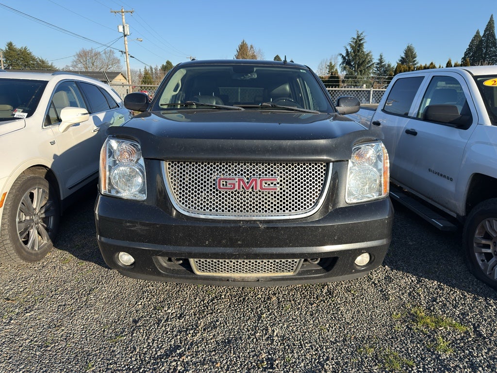 Used 2011 GMC Yukon XL Denali with VIN 1GKS2MEF4BR172624 for sale in McMinnville, OR