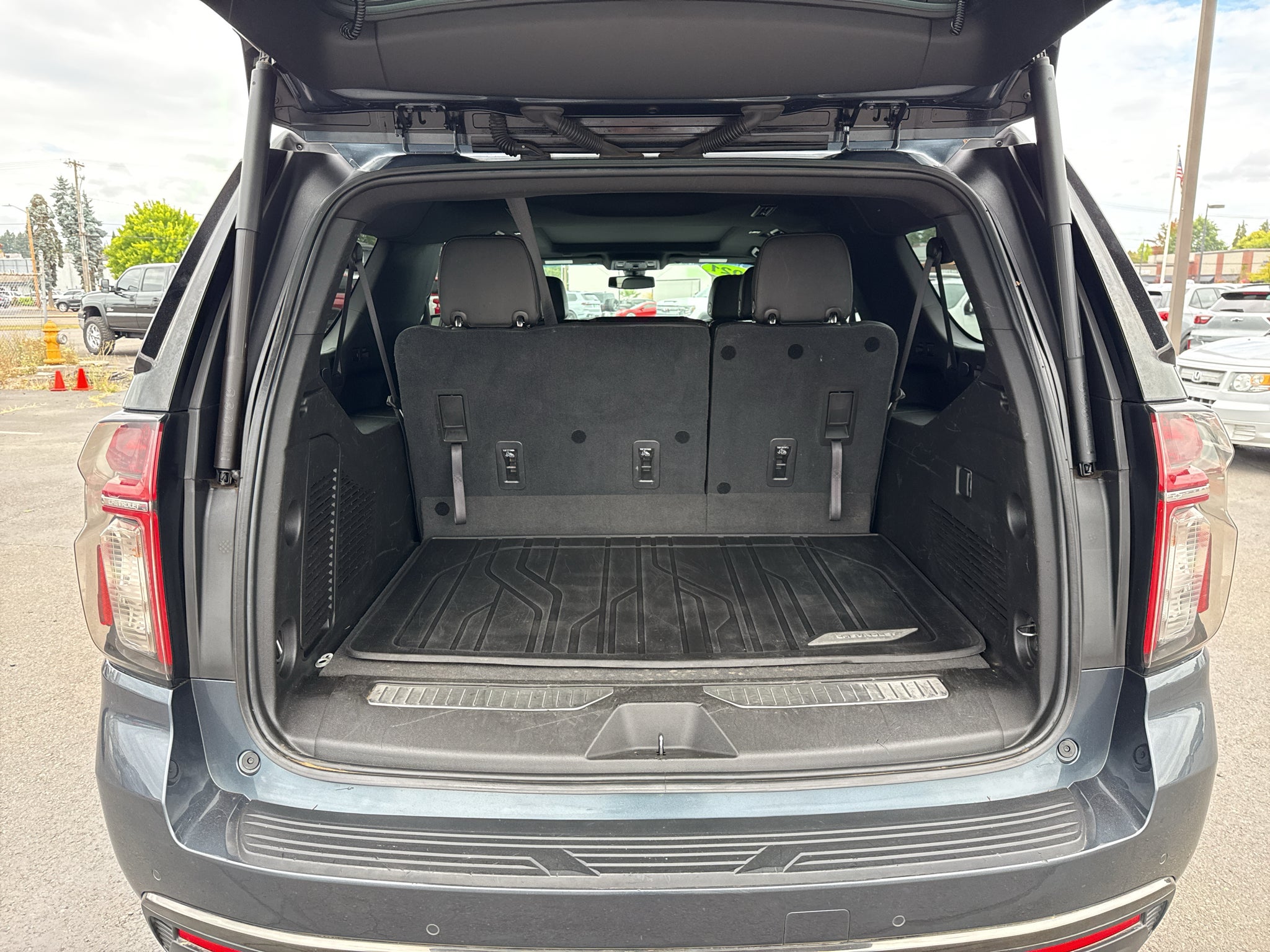 2021 Chevrolet Suburban RST
