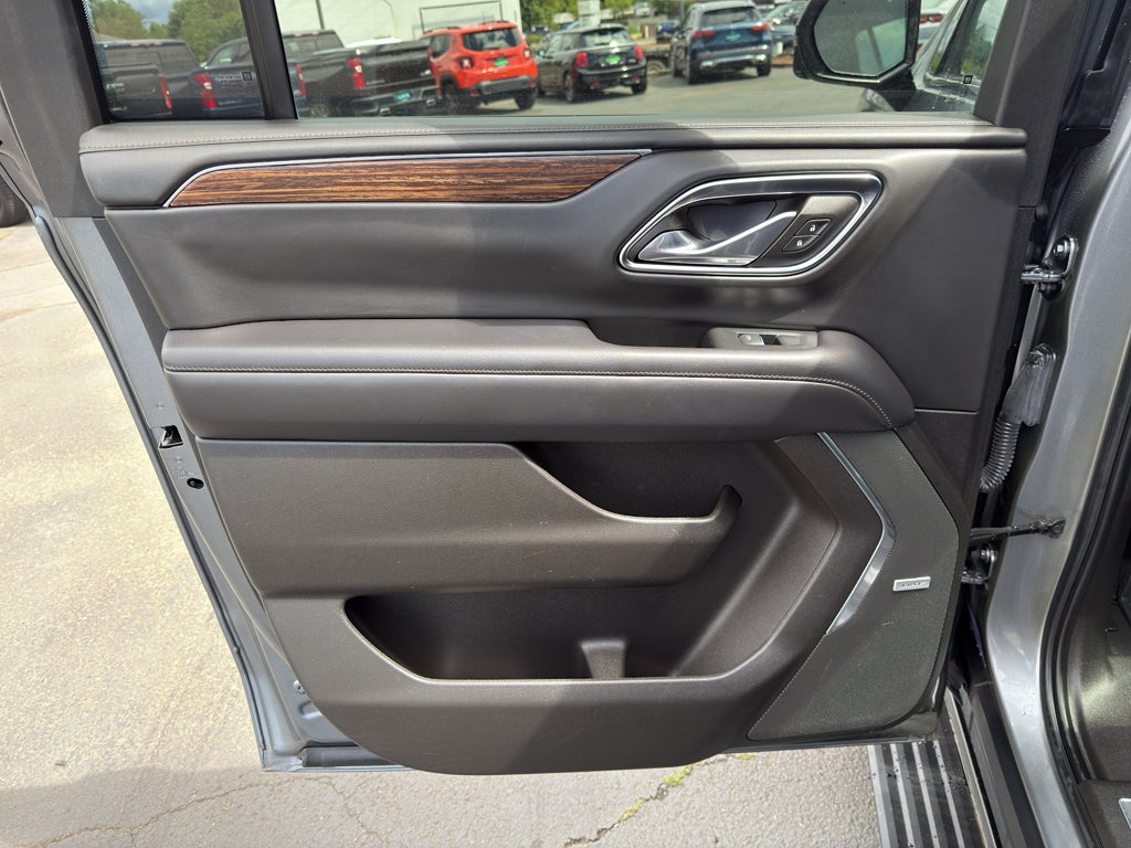 2021 Chevrolet Suburban High Country