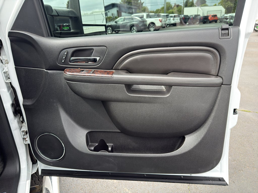 2011 GMC Sierra 3500 HD DRW Denali