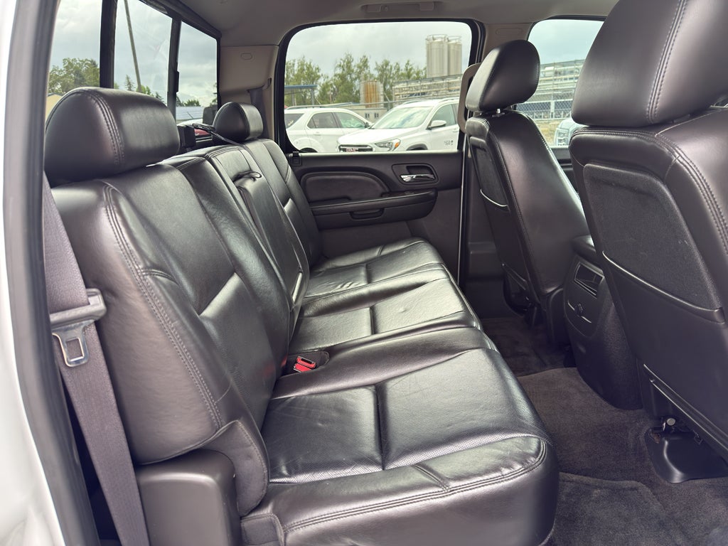 2011 GMC Sierra 3500 HD DRW Denali
