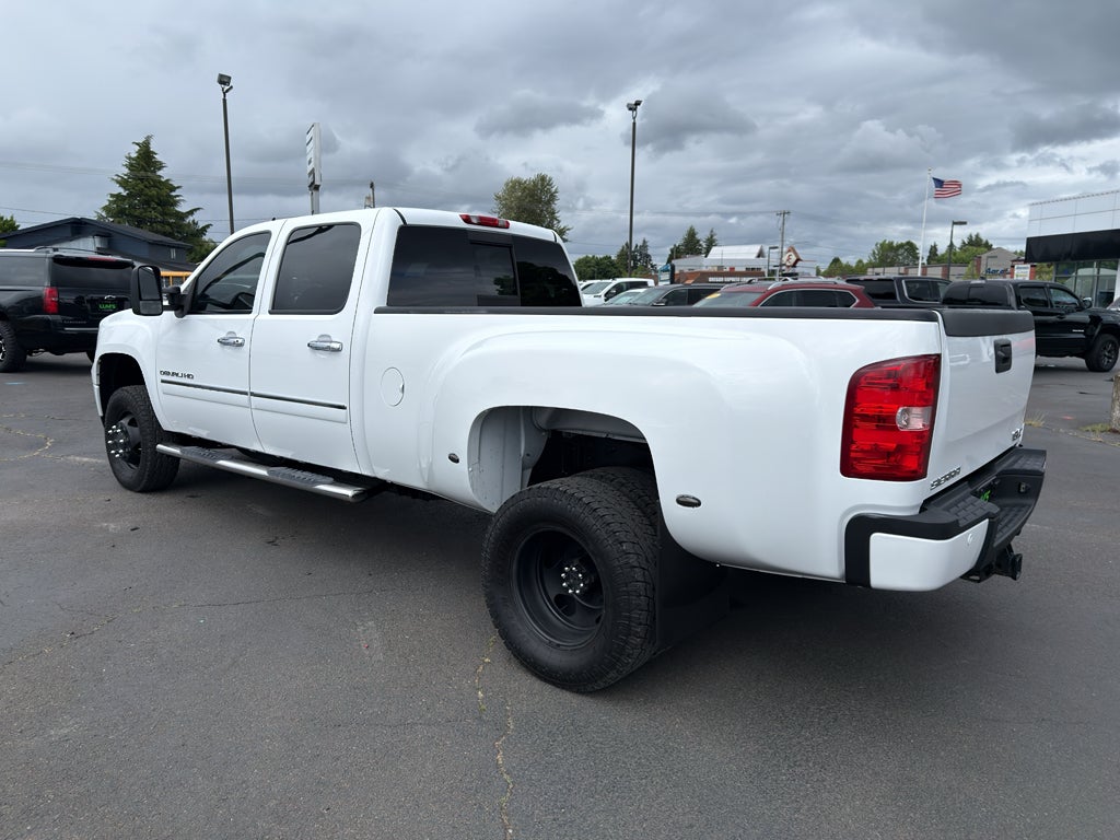 2011 GMC Sierra 3500 HD DRW Denali