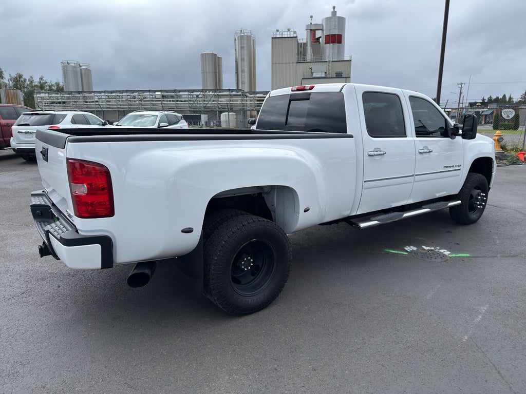 2011 GMC Sierra 3500 HD DRW Denali