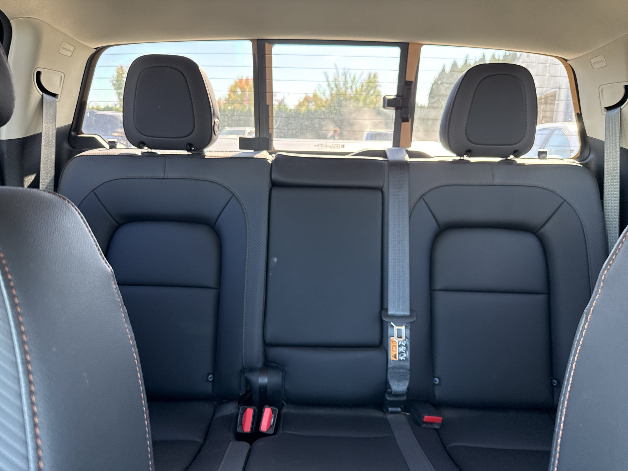 2022 GMC Canyon 4WD AT4 w/Leather