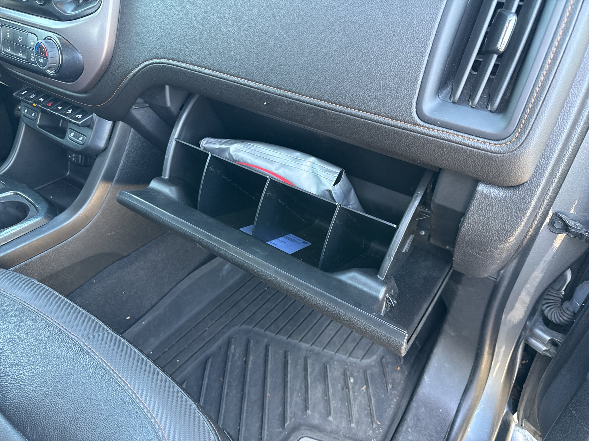 2022 GMC Canyon 4WD AT4 w/Leather