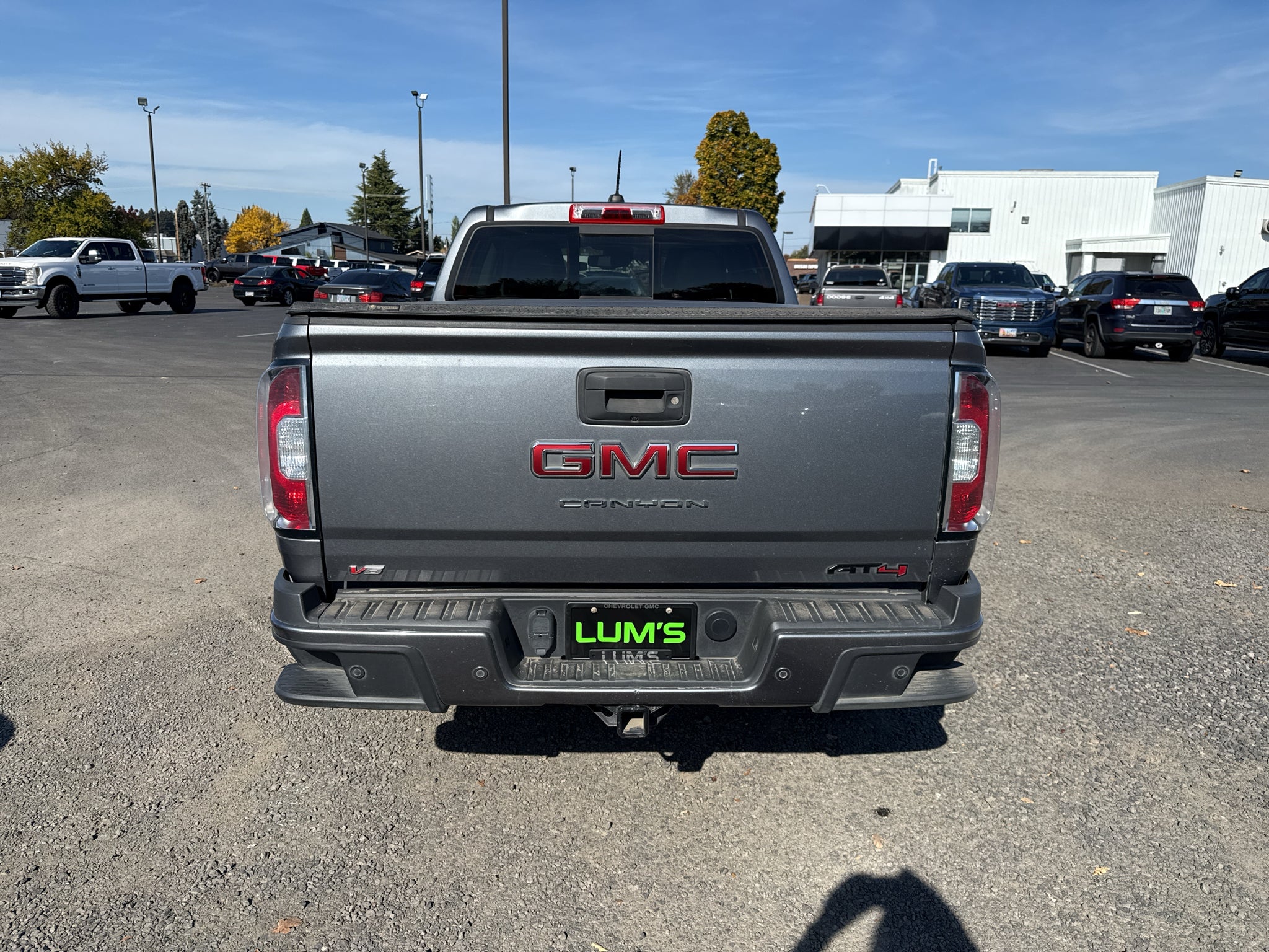 2022 GMC Canyon 4WD AT4 w/Leather