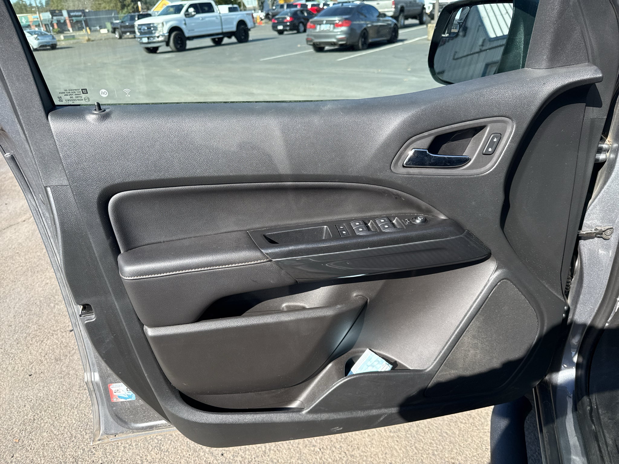 2022 GMC Canyon 4WD AT4 w/Leather