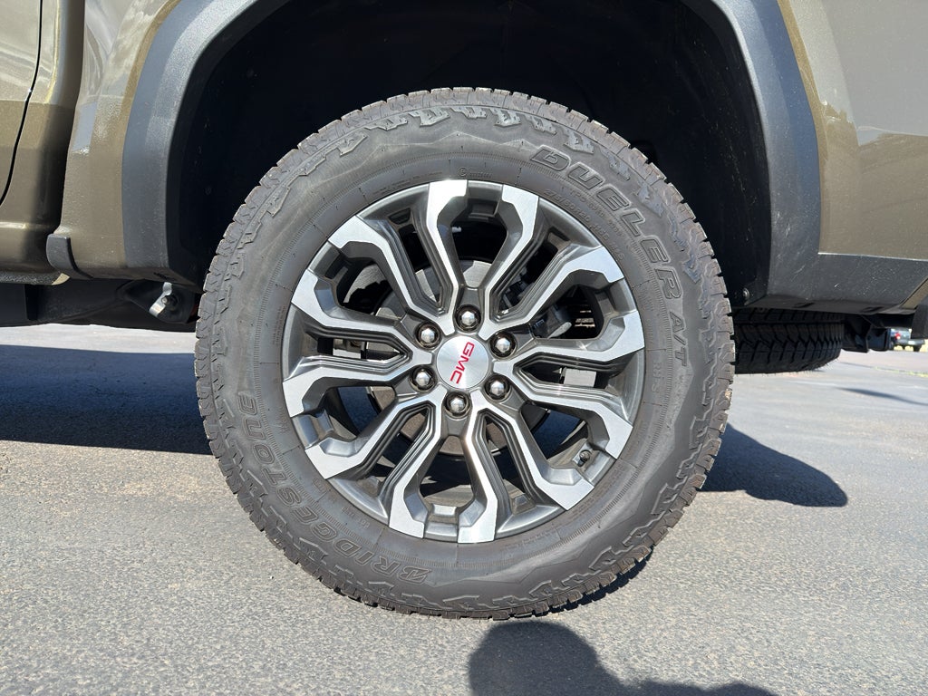 2025 GMC Canyon Denali