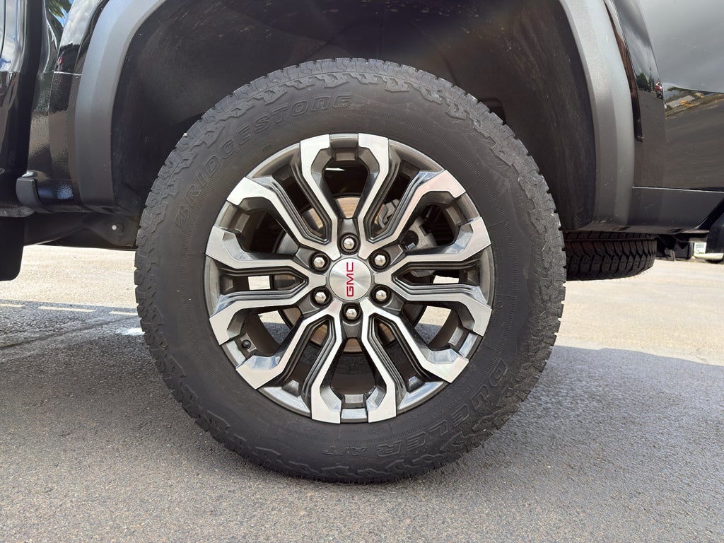 2023 GMC Canyon Denali
