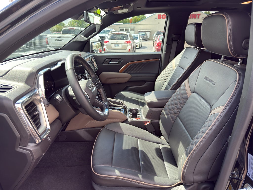 2023 GMC Canyon Denali