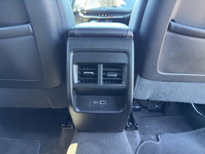 2023 Cadillac XT4 AWD Premium Luxury