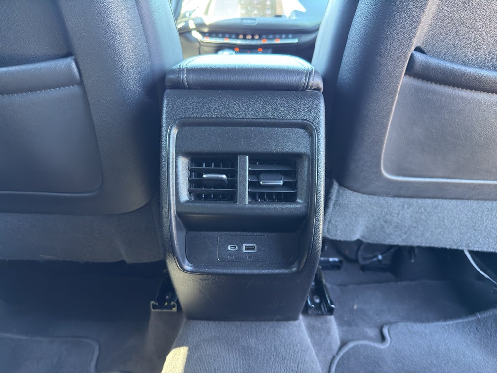 2023 Cadillac XT4 AWD Premium Luxury