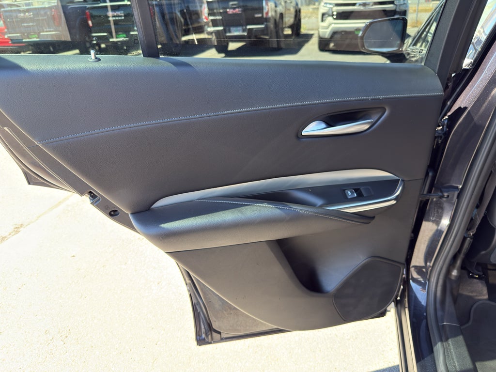 2023 Cadillac XT4 AWD Premium Luxury
