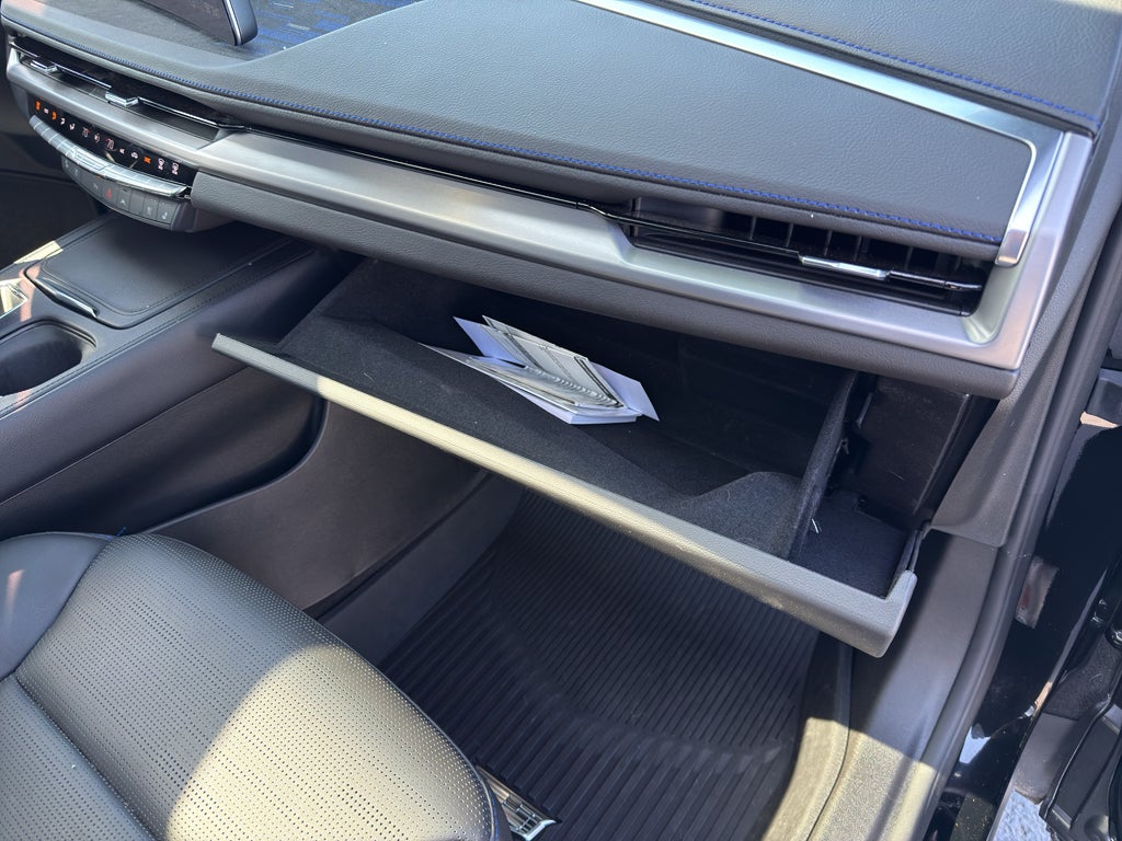 2025 Cadillac XT4 Sport