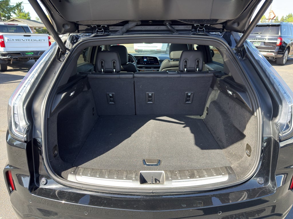 2025 Cadillac XT4 Sport