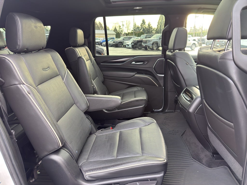 2022 Cadillac Escalade ESV Sport