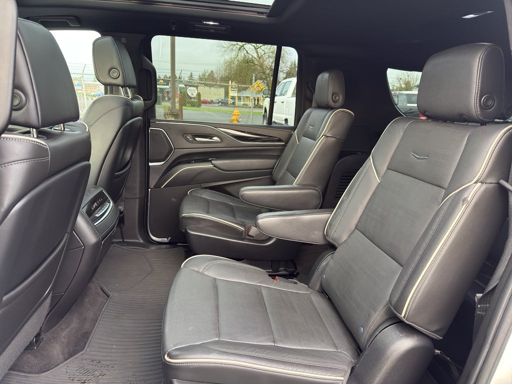 2022 Cadillac Escalade ESV Sport