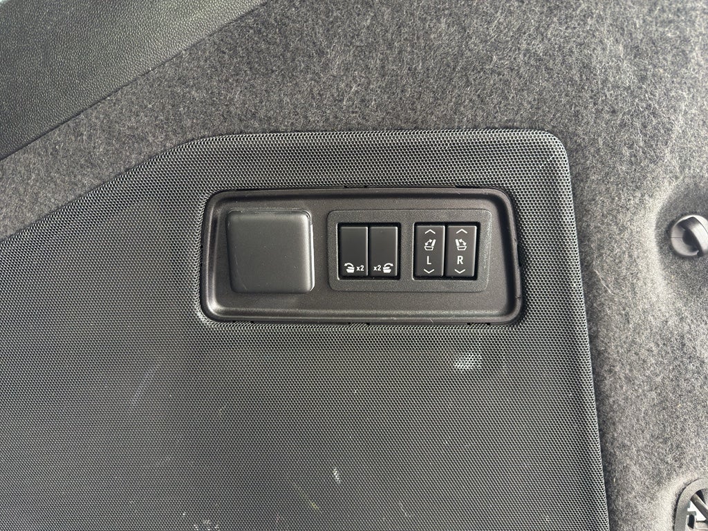 2022 Cadillac Escalade ESV Sport