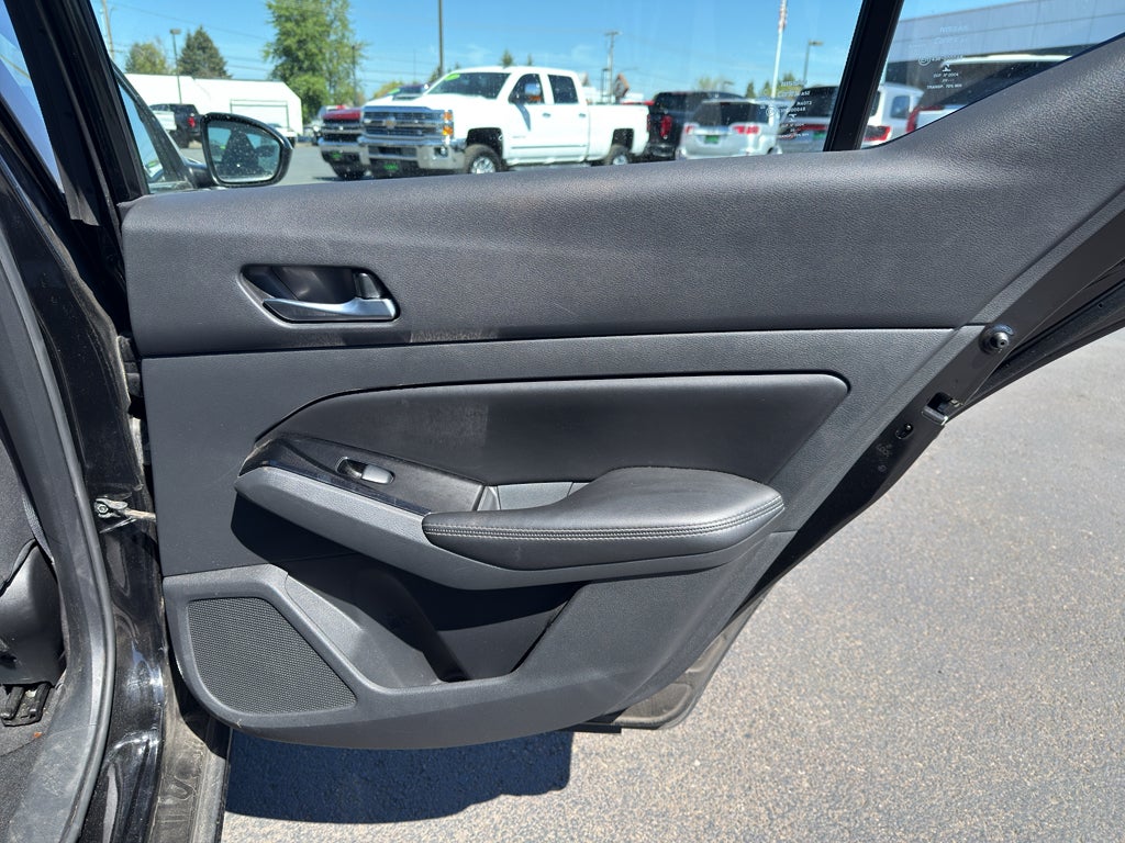 2021 Nissan Altima SV FWD