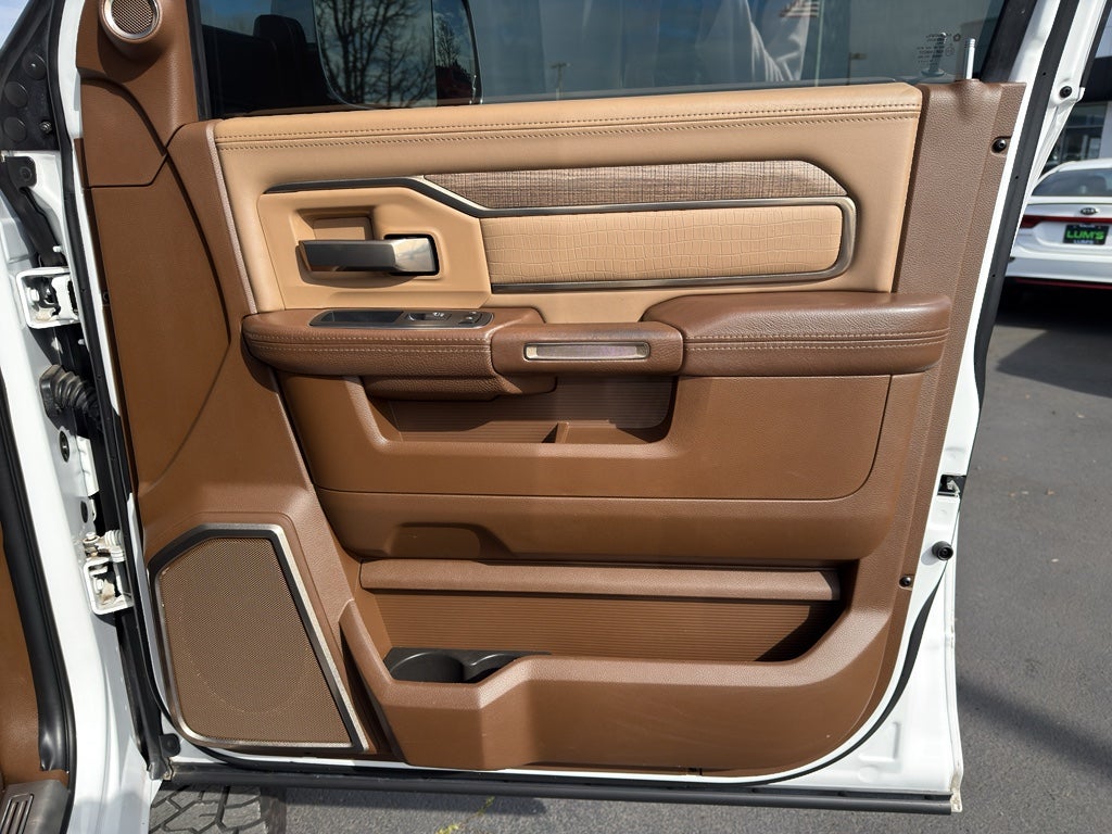 2019 RAM 2500 Longhorn Crew Cab 4x4 6'4" Box